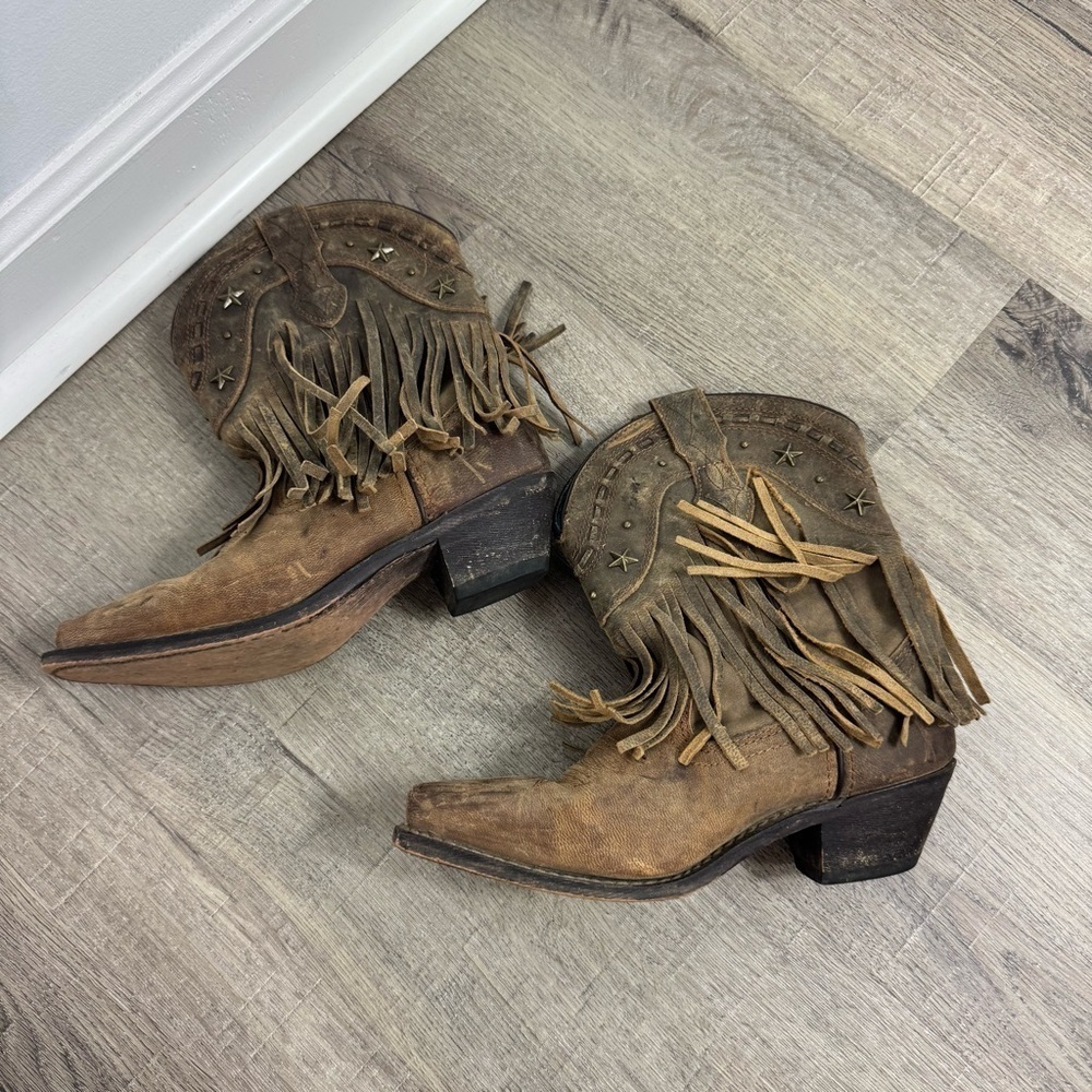 Dingo Western Ankle Boot Women’s 6.5 Brown Leather Fringe Distressed Studded - Picture 3 of 11